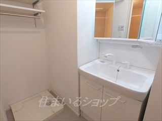 広島市安佐北区亀山４丁目のアパートの洗面所