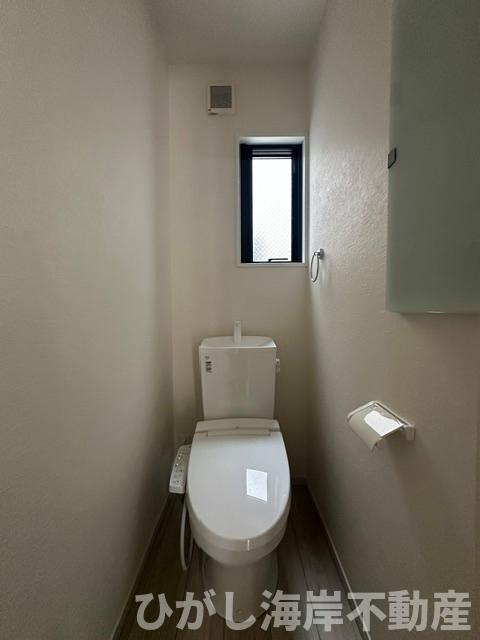 茅ヶ崎市柳島２丁目　新築戸建　全２棟のトイレ|洗浄機能付きお手洗い