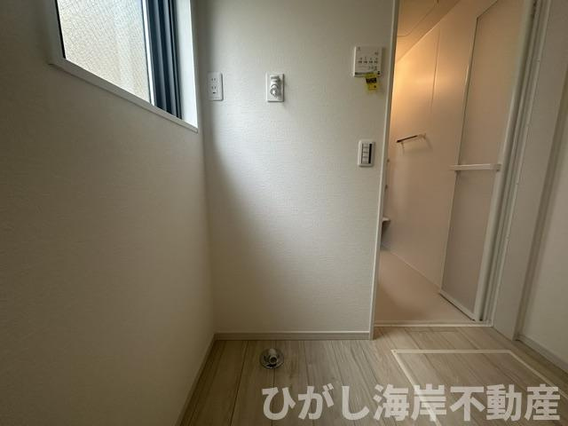 茅ヶ崎市柳島２丁目　新築戸建　全２棟のランドリースペース|洗濯機置場