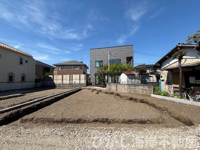 茅ケ崎市旭が丘　新築戸建　全２棟の外観|5月2日撮影　建築中　現地外観