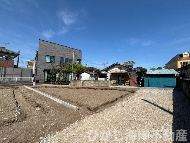 茅ケ崎市旭が丘　新築戸建　全２棟の外観|5月2日撮影　建築中　現地外観