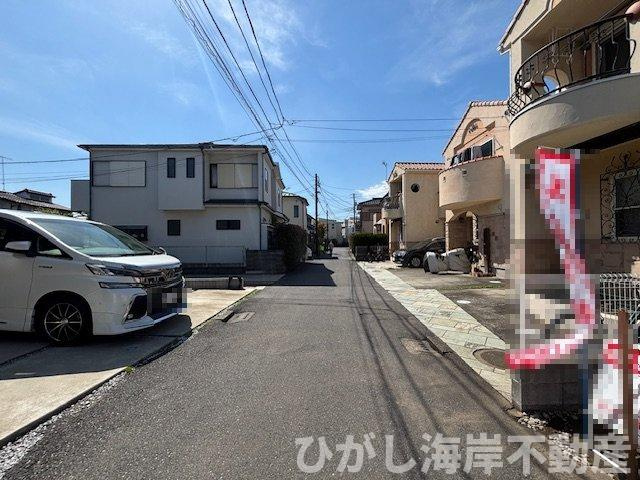 茅ケ崎市旭が丘　新築戸建　全２棟の前面道路含む現地写真|5月2日撮影　建築中　現地外観