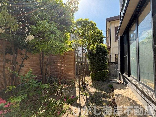 茅ケ崎市旭が丘　中古戸建の庭|5月2日撮影　リフォーム工事中  お庭
