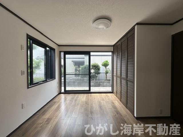 茅ケ崎市旭が丘　中古戸建の寝室|新規リフォーム完了！　4.7帖　洋室