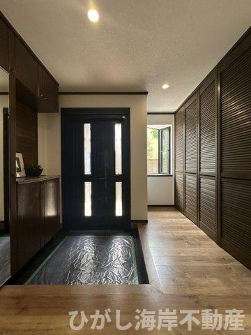 茅ケ崎市旭が丘　中古戸建の玄関|新規リフォーム完了！　玄関
