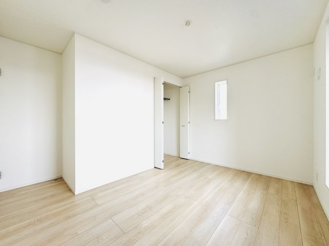 Cradle Gardenみどり市大間々町大間々第12　新築住宅 1号棟の洋室