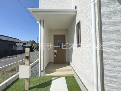 【エントランス】 | 菊川市下平川 新築一戸建て A号棟 | エントランスです