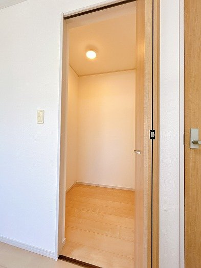 箕面市牧落５丁目　中古戸建の収納