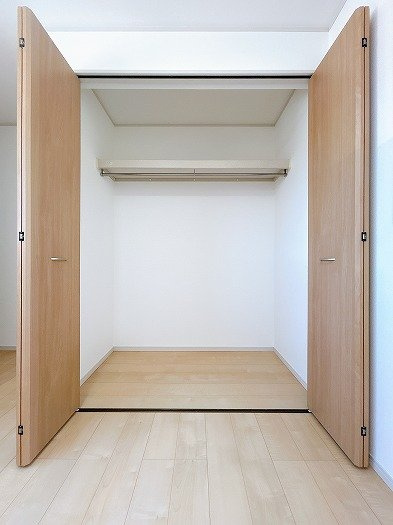 箕面市牧落５丁目　中古戸建の収納