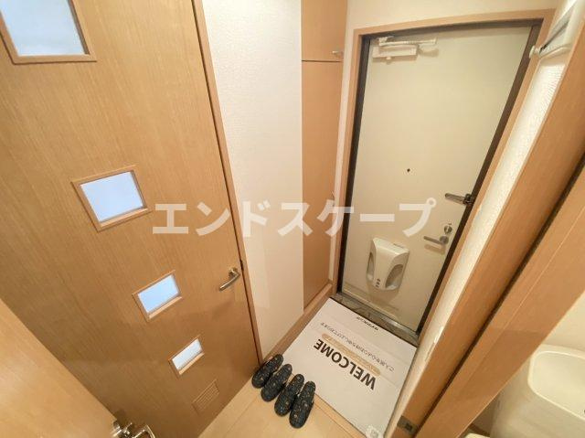 リヴェールマリーズ　Ｂの玄関|高崎、前橋、伊勢崎エリアのお部屋探しはエンドスケープまで！お客様の理想お聞かせ下さい♪
クロスの色が異なる場合があります。