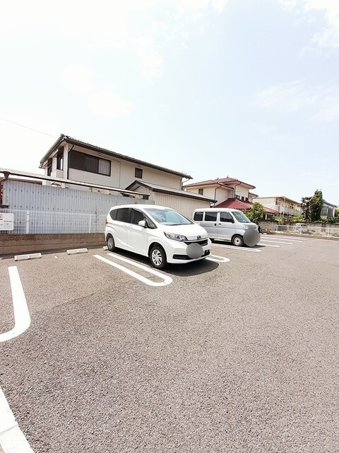ルチアーノの駐車場