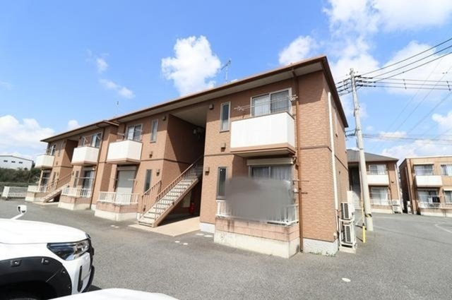 クレシェンテ　Fの外観