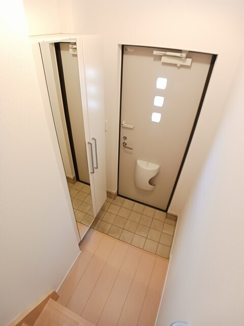 カーサ　モデルノＡの玄関