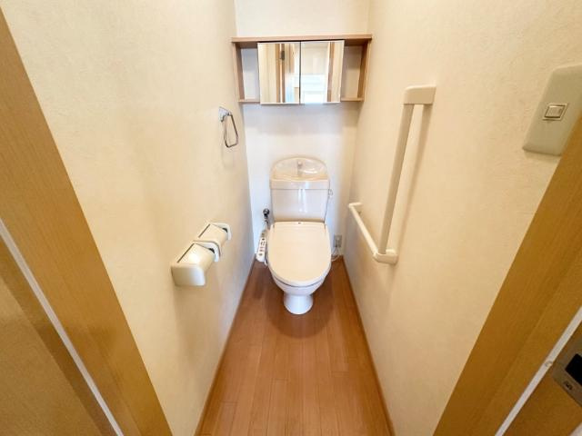 ＡＮＤ　ＯＮＥ　東棟のトイレ|シャワー付トイレ