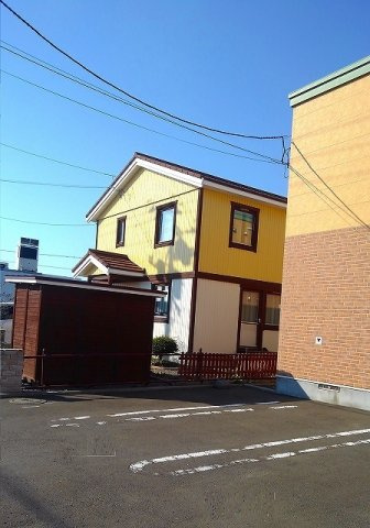 グラン　カナリヤの駐車場
