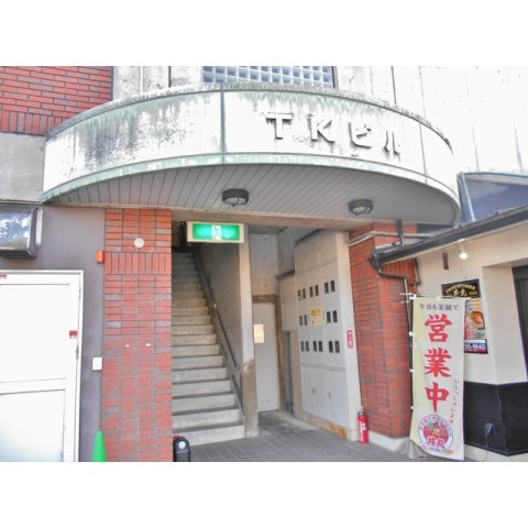 ＴＫビルのエントランス