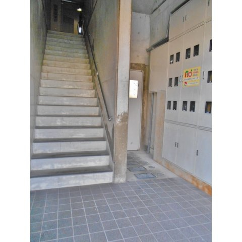 ＴＫビルのエントランス
