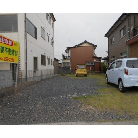 岐阜市西荘３丁目の駐車場
