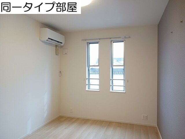 ブルーノワールの内装|明るい室内です
