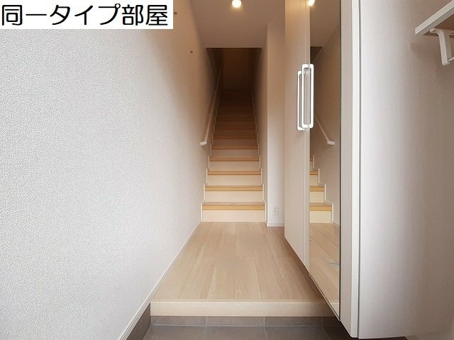 ブルーノワールの玄関|シンプルで使いやすい玄関です