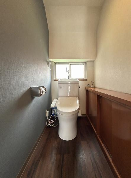 ユニテ藤が丘ウエストテラスのトイレ|すっきりとしたデザインのトイレ空間。シンプルにまとめられた室内は、掃除のしやすさにも優れています。