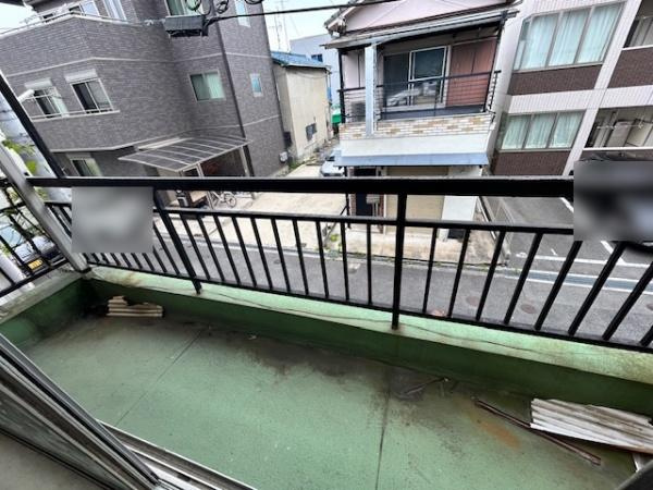 【バルコニー】