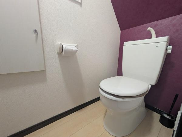 【トイレ】 | 門真市大倉町　中古戸建 | こちらの画像は、AIを用いて家具等を消しております。