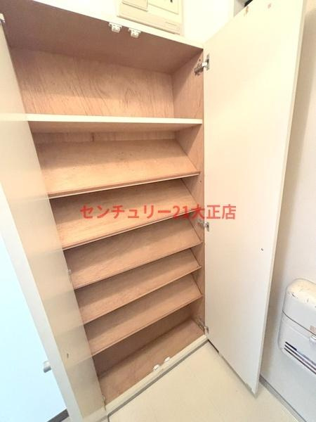 大阪市港区夕凪１丁目の賃貸マンションの収納
