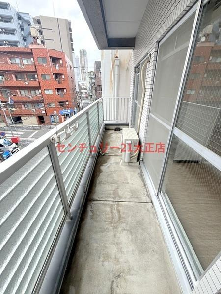 大阪市港区夕凪１丁目の賃貸マンションのバルコニー