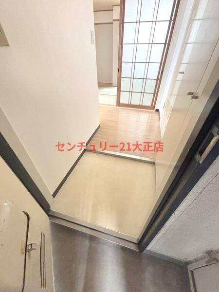 大阪市港区夕凪１丁目の賃貸マンションの玄関