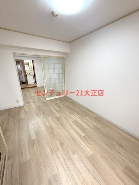 大阪市港区三先２丁目の賃貸マンションの洋室