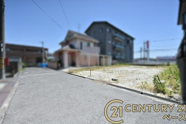 橿原市東坊城町　建築条件なし土地の前面道路含む現地写真|■現地撮影写真■閑静な住宅地で穏やかな暮らしをスタート！