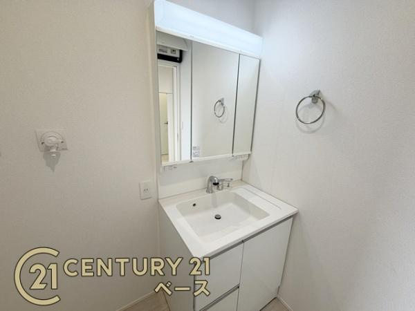 大和高田市大字市場の新築一戸建の内観：施工例|■ＴＶモニター付きインターホンで防犯対策もバッチリ！来客も一目でわかり安心です！■