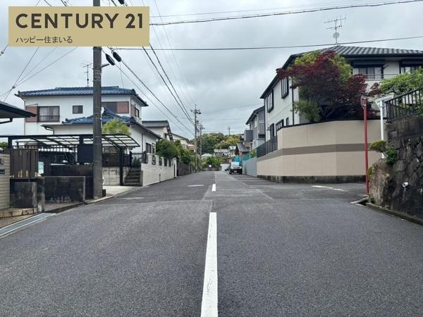岡崎市滝町字外浦の売地の前面道路含む現地写真