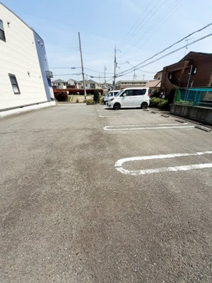 【駐車場】 | イーストブルー