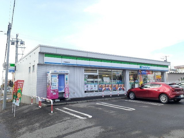 スカイテリアの周辺|ファミリーマートまで240m