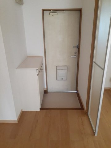 メルクルメＢの玄関