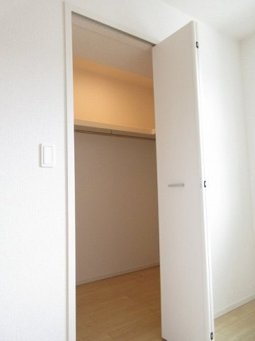 ノイエツァイト　ⅤＢの収納