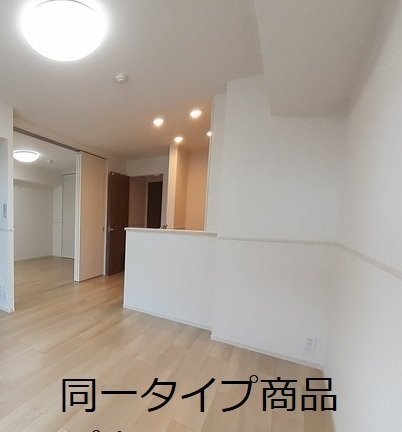 ヒカルサ新潟関屋の居間・リビング