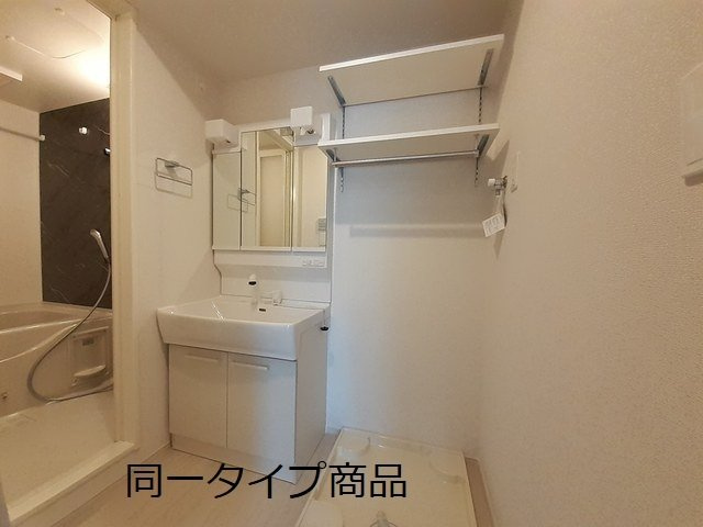 ヒカルサ新潟関屋の洗面所