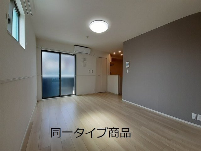 ヒカルサ新潟関屋の居間・リビング