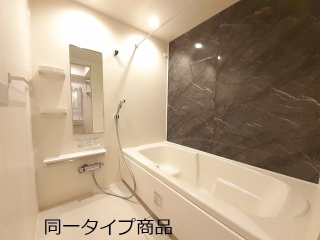 ヒカルサ新潟関屋の浴室