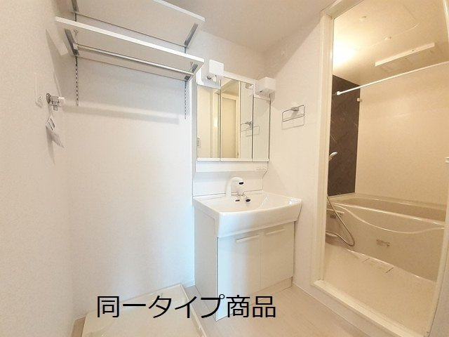 ヒカルサ新潟関屋の洗面所