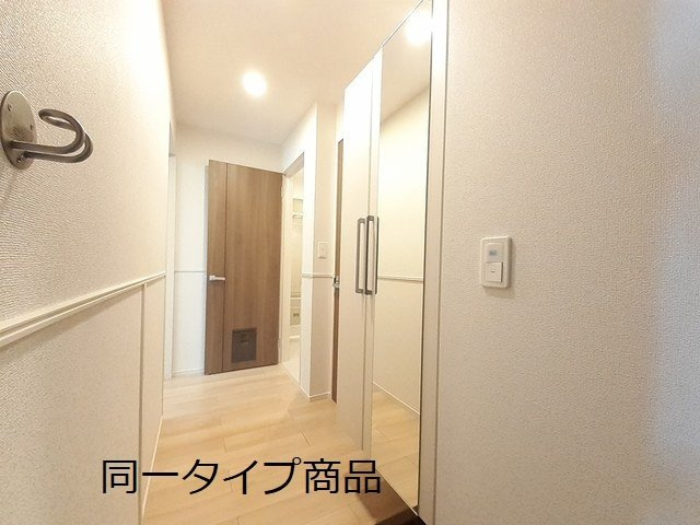 ヒカルサ新潟関屋の玄関