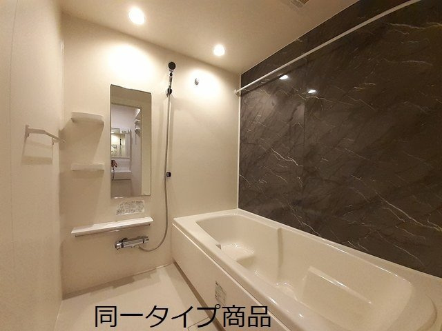 ヒカルサ新潟関屋の浴室