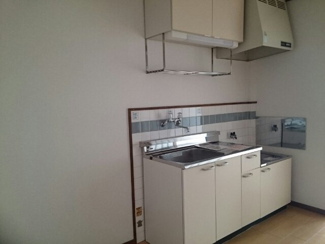 ハイツ城屋敷のキッチン