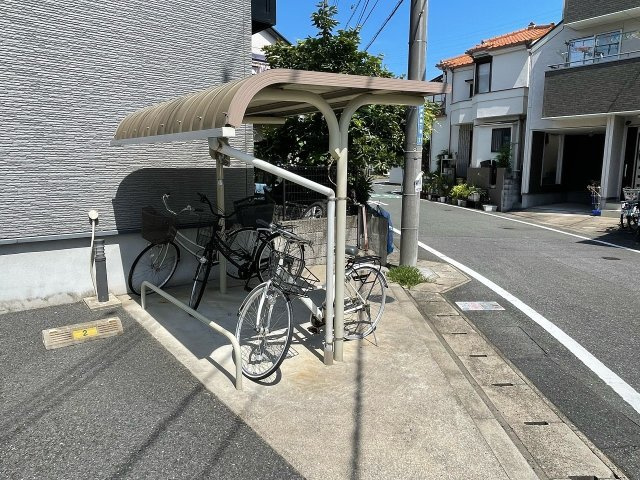 レオパレスモワ　ピエスのその他|駐輪場
