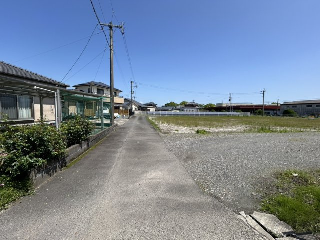 【前面道路含む現地写真】 | 志比田町　403.3万円