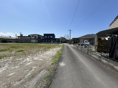 【前面道路含む現地写真】 | 志比田町　404.6万円