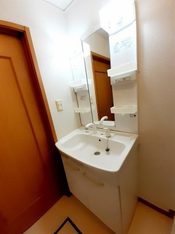 クラッセ参番館の洗面所